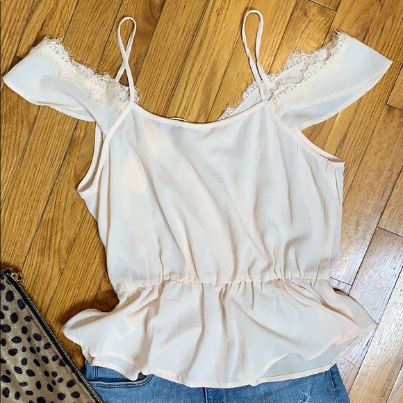 H.I.P Blush Lace Cold Shoulder Top, size S - Picture 4 of 4